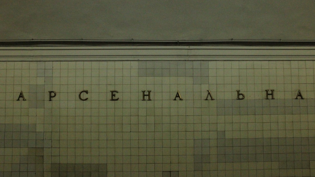 Работа с транзакциями и блокировками в Yii2: как не потерять данные и не словить дедлок
